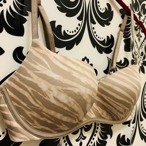 Victoria’s Secret Balconet Bra 34C